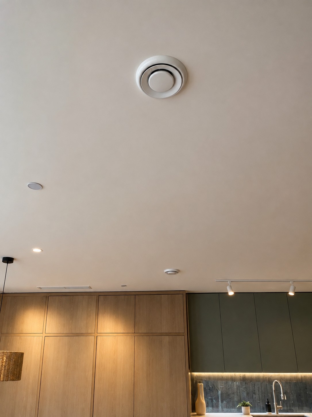 Airtight home with MVHR